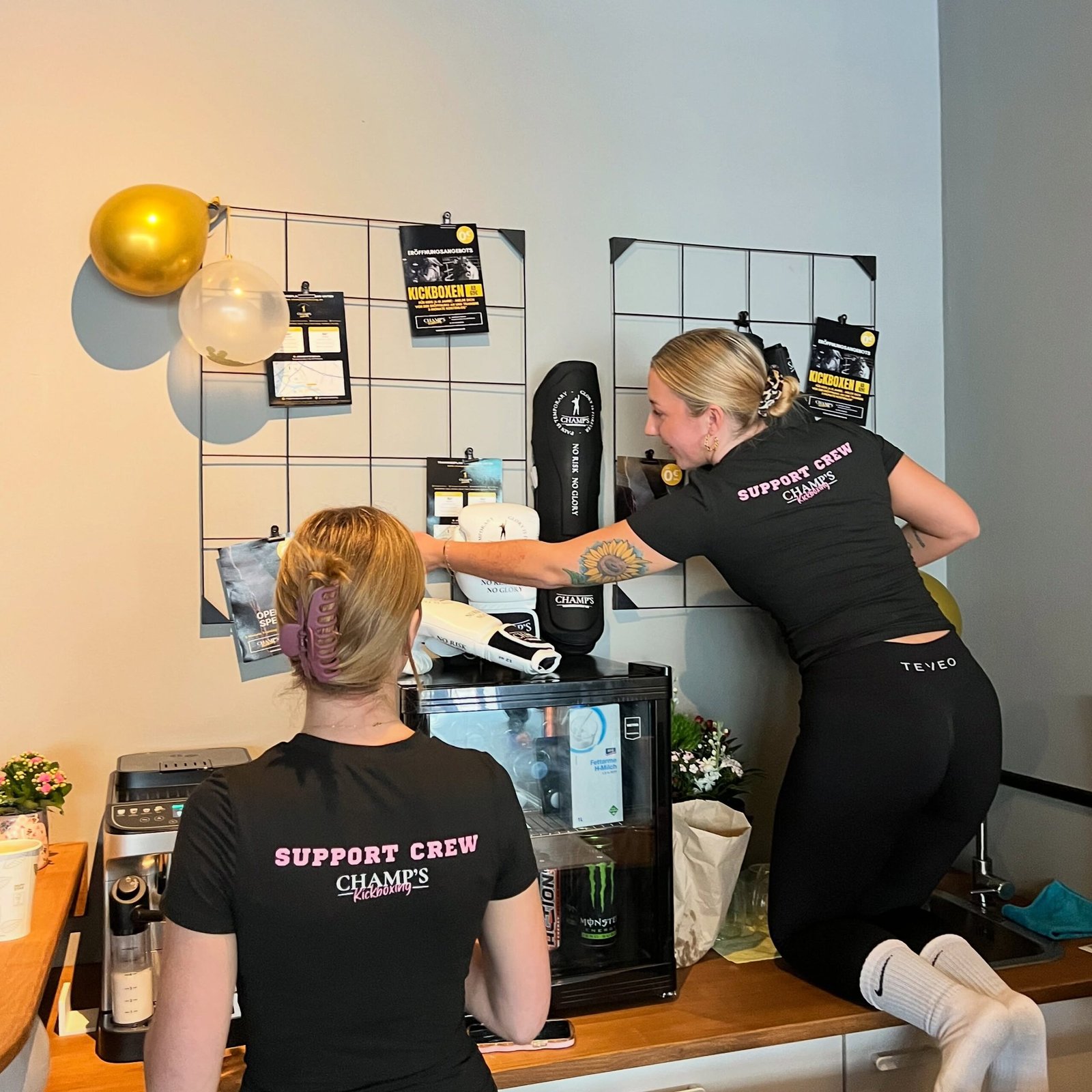 champs girls champs kickboxing berlin support crew